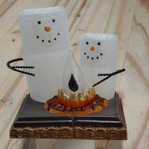 Marshmallows by the fire Night Light